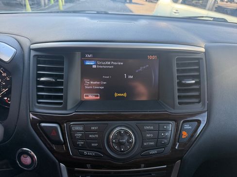 Used 2016 Nissan Pathfinder Platinum image 22