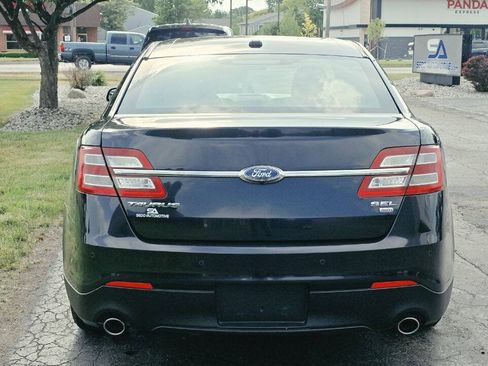 Used 2019 Ford Taurus SEL AWD/4WD image 5
