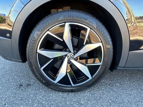 Used 2023 Volkswagen ID.4 Pro S image 43