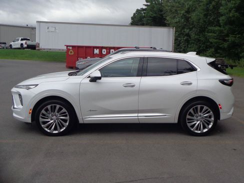 Used 2025 Buick Envision Avenir AWD/4WD image 5