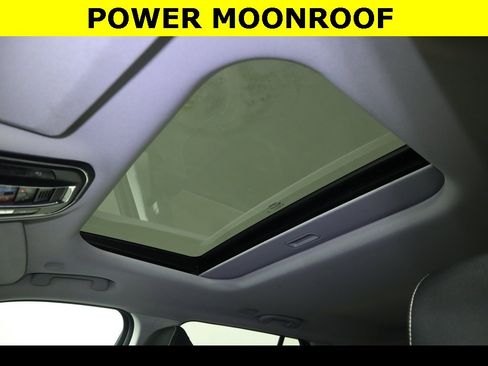 Used 2023 Jeep Grand Cherokee Laredo X image 3