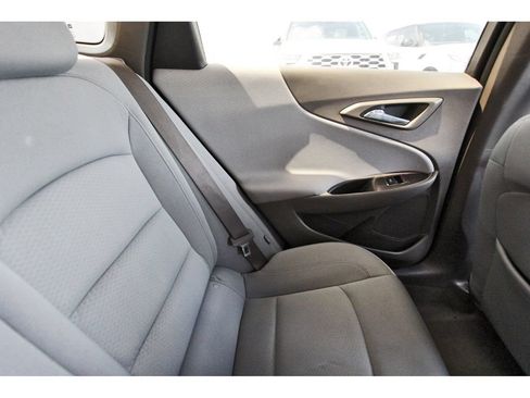 Used 2022 Chevrolet Malibu LS FWD image 11