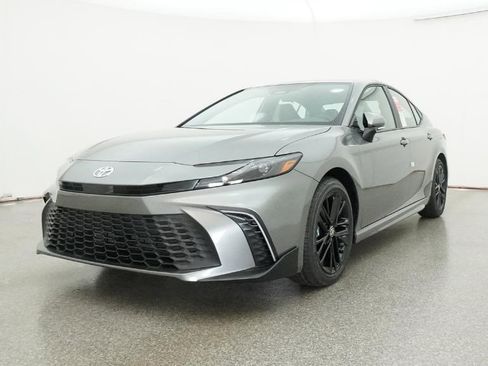 New 2026 Toyota Camry SE FWD image 2