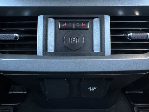 Used 2023 Ford F250 Lariat w/ Lariat Ultimate Package image 39