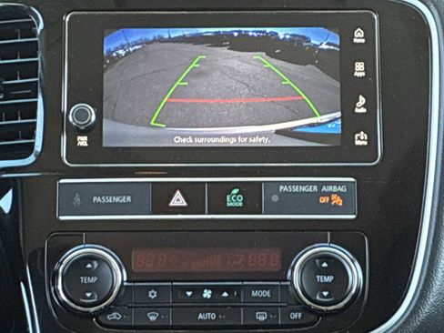 Used 2019 Mitsubishi Outlander SE AWD/4WD image 22