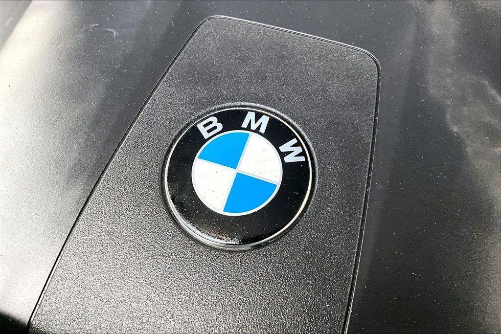 Used 2024 BMW X6 xDrive40i w/ Parking Assistance Package AWD/4WD image 38