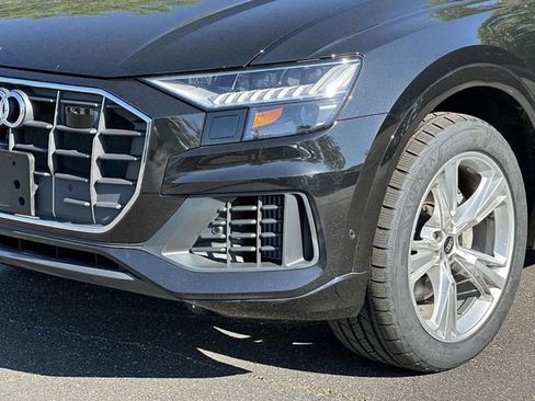 Used 2023 Audi Q8 Premium AWD/4WD image 8