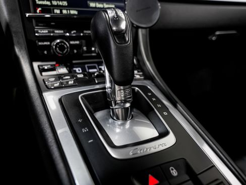 Used 2014 Porsche 911 Carrera 4S image 16