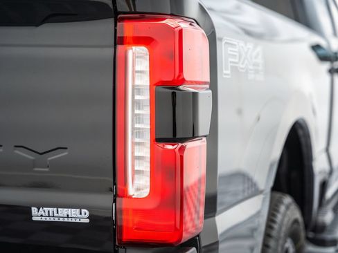 New 2026 Ford F250 Lariat w/ Black Appearance Package AWD/4WD image 8