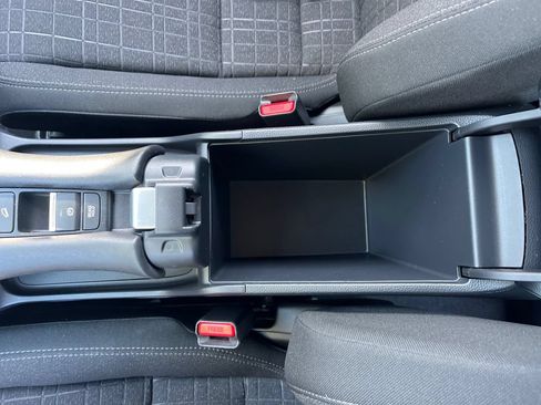Certified 2024 Honda HR-V LX image 27