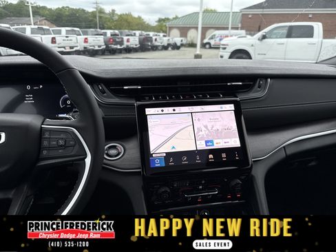 New 2025 Jeep Grand Cherokee L Limited w/ Black Appearance Package image 20