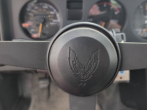 Used 1987 Pontiac Firebird Coupe RWD image 16