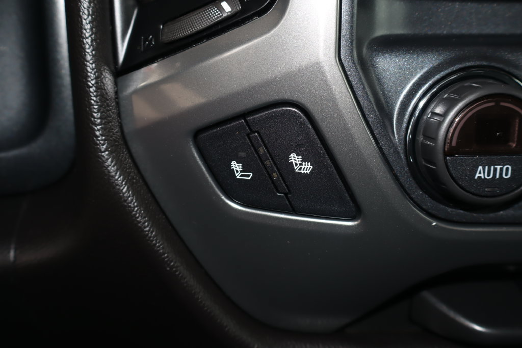 Used 2018 Chevrolet Silverado 1500 LT w/ All Star Edition AWD/4WD image 26