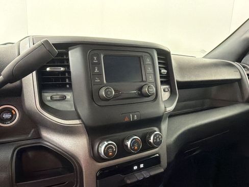 Used 2024 RAM 3500 Tradesman w/ Chrome Appearance Group AWD/4WD image 19