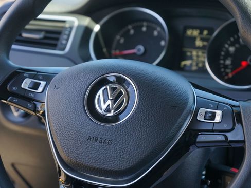 Used 2017 Volkswagen Jetta S w/ Jetta S Cold Weather Package image 16