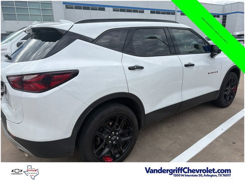 Used 2022 Chevrolet Blazer LT w/ Redline Edition FWD image 4