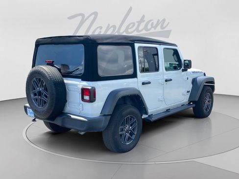 Used 2024 Jeep Wrangler Unlimited Sport AWD/4WD image 6