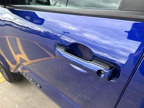 Used 2025 Toyota Tacoma TRD Sport AWD/4WD image 9