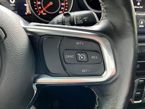 Used 2018 Jeep Wrangler Unlimited Sahara image 21