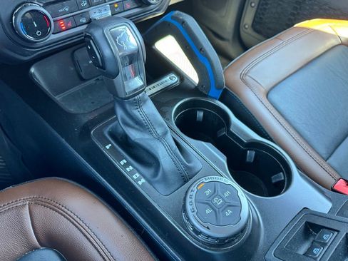 Used 2022 Ford Bronco Outer Banks AWD/4WD image 19