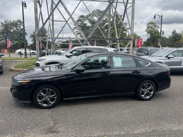 Used 2023 Honda Accord EX image 7