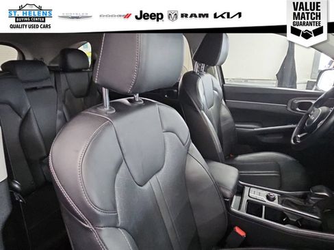 Used 2023 Kia Sorento S w/ Panoramic Sunroof Package AWD/4WD image 40
