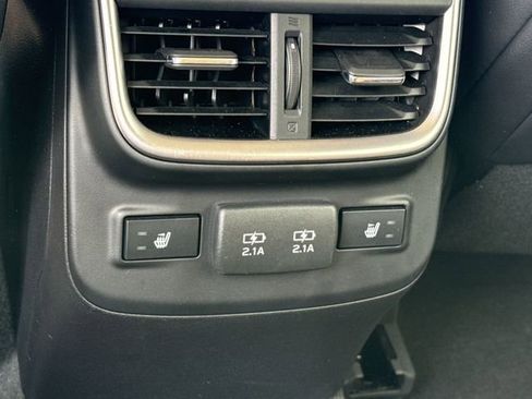 Used 2020 Subaru Outback Touring w/ Popular Package #2 image 11