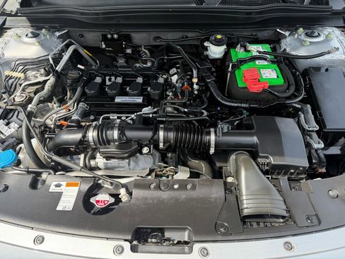 Used 2019 Honda Accord Sport image 9