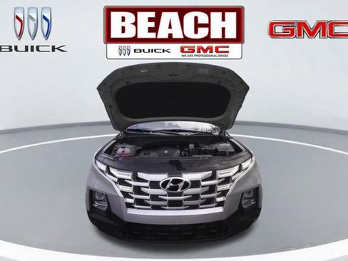 Used 2023 Hyundai Santa Cruz SE image 9