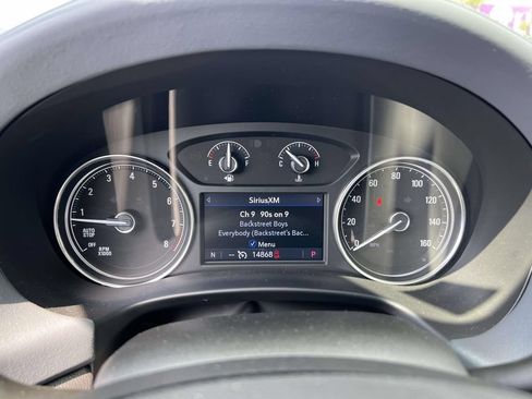 Used 2023 Buick Enclave Essence w/ Experience Buick Package AWD/4WD image 29