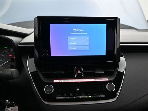 Used 2025 Toyota Corolla LE image 7