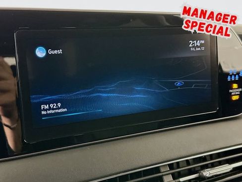 Used 2022 Hyundai Palisade Limited AWD/4WD image 16