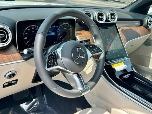 New 2026 Mercedes-Benz GLC 300 4MATIC image 18