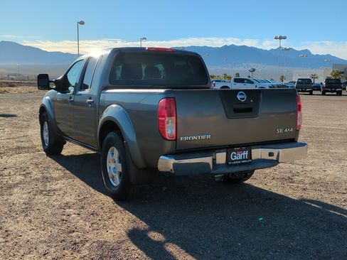 Used 2008 Nissan Frontier SE w/ SE Value Truck Pkg image 5