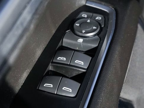 Used 2022 GMC Sierra 1500 Elevation image 15