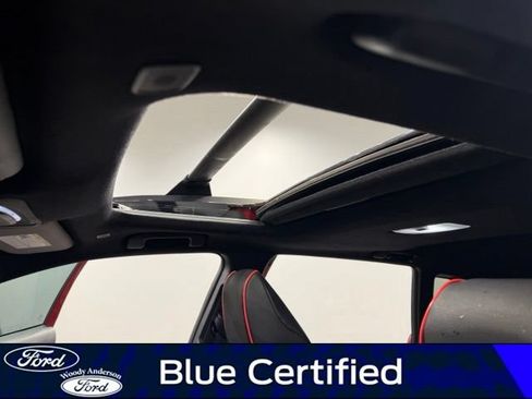 Used 2024 Toyota Corolla Cross AWD Hybrid w/ Moonroof Package image 18