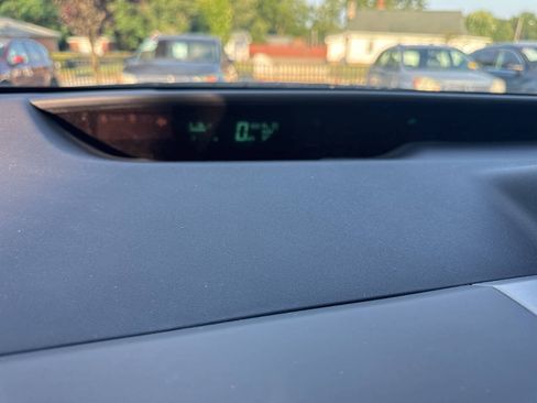 Used 2004 Toyota Prius FWD image 24