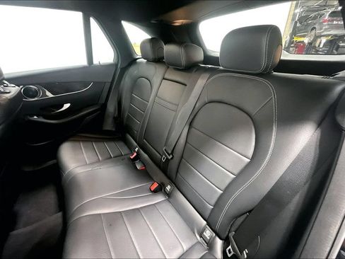 Used 2021 Mercedes-Benz GLC 300 image 26