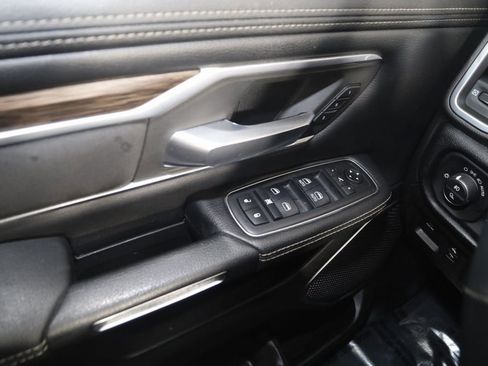 Used 2019 RAM 1500 Laramie image 26