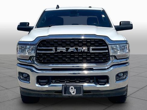 Used 2022 RAM 2500 Big Horn w/ Level 1 Equipment Group AWD/4WD image 4