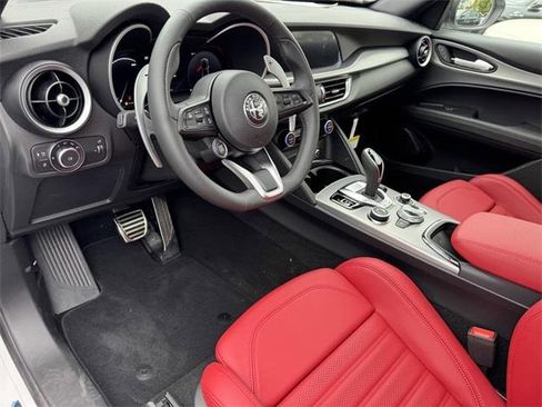 New 2025 Alfa Romeo Stelvio Sprint w/ Veloce Package image 12