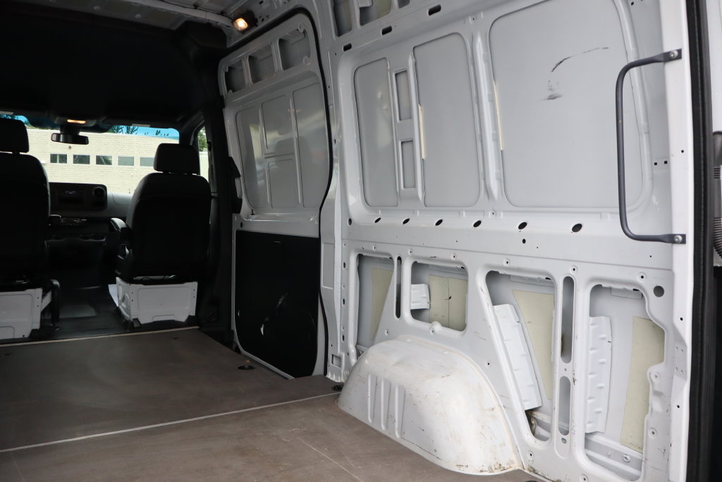 Used 2025 Mercedes-Benz Sprinter 2500 image 29