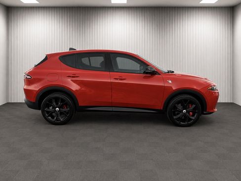 Used 2025 Dodge Hornet GT AWD/4WD image 2