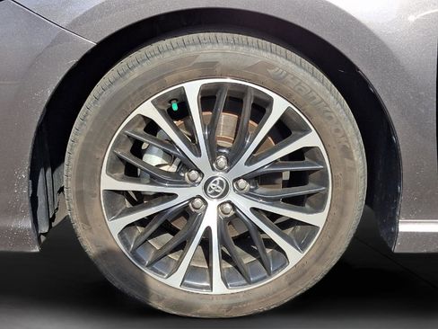 Used 2020 Toyota Camry SE w/ Convenience Package image 6