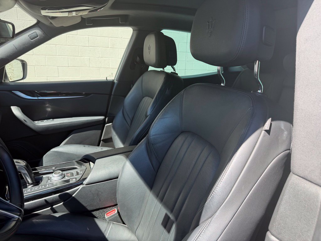 Used 2023 Maserati Levante Modena AWD/4WD image 21