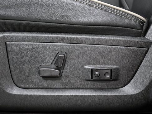 Used 2024 RAM 3500 Laramie w/ Night Edition image 15