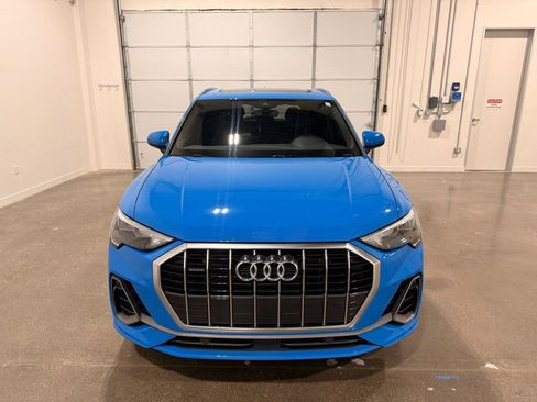Used 2022 Audi Q3 2.0T Premium image 2