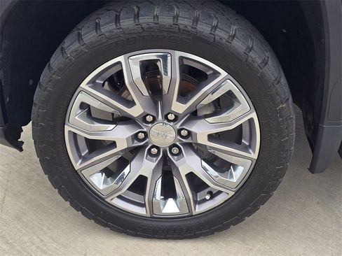 Used 2022 GMC Sierra 1500 Denali w/ Denali Reserve Package image 8