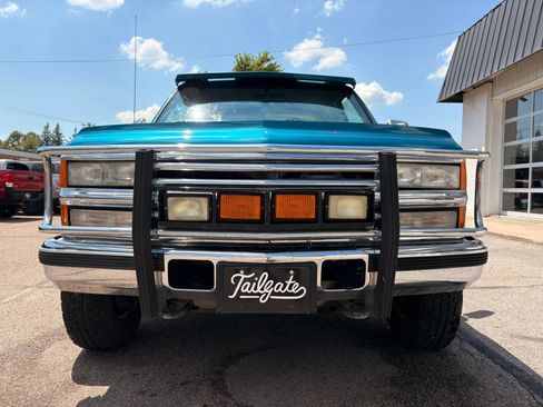 Used 1994 Chevrolet Silverado 3500 4x4 Extended Cab image 3