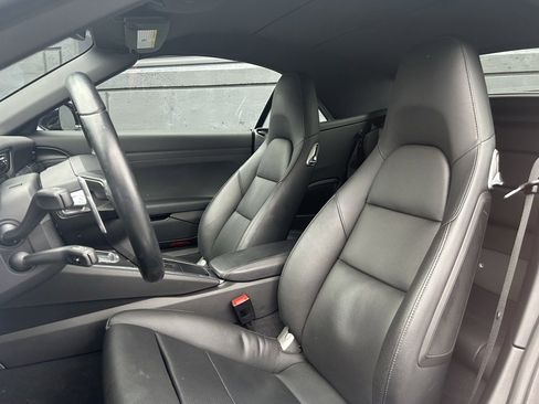 Certified 2017 Porsche 911 Carrera 4S image 17